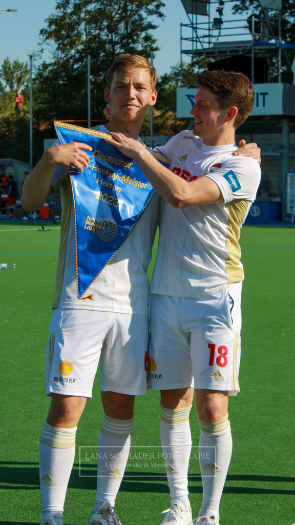 DM23 Finale Herren Mannheimer HC - Rot-Weiß Köln 04.06.23 | lanaschraderfotografie - Realisiert mit Pictrs.com