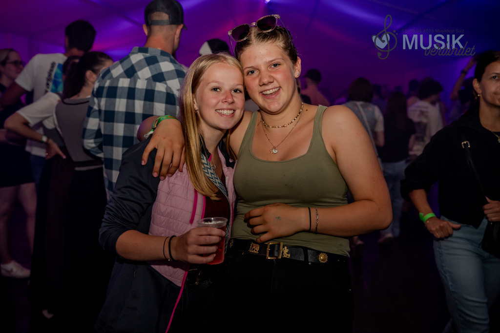 DSC_5352 | "Fussifoto.com – Ihr Ansprechpartner für hochwertige Fotografie! Entdecken Sie kreative Bilder und professionelle Dienstleistungen. Kontaktieren Sie uns für Ihre Projekte!"