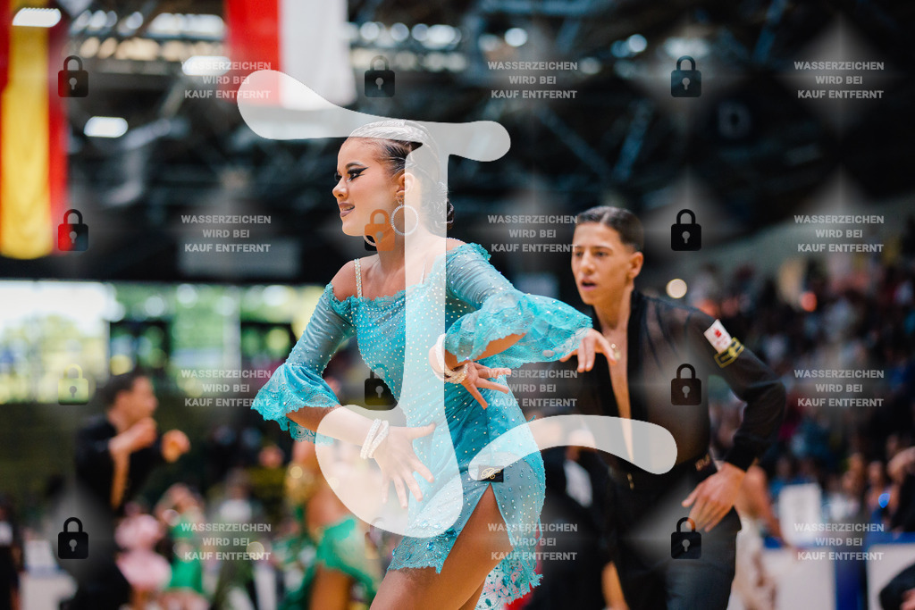 Hessen Tanzt WDSF Open Youth Latin 26th (44) Marcel Kunke _ Elvira Sofia Frunz (Schwarz-Weiß-Club Pforzheim)-2025-05-17-1071 | Webshop for digital downloads and prints of dance sport, event & show photographer Julian Link - Realisiert mit Pictrs.com