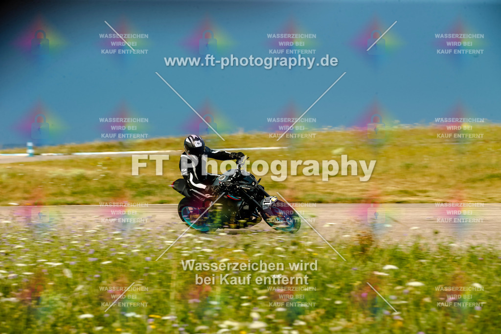 Chambley Juli-0650 | Hier findet Ihr Bilder von Touristenfahrten auf der Nürburgring Nordschleife oder von anderen Veranstaltungen die ich besucht habe. Viel Spass beim Durch Schauen 