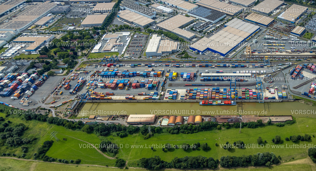 Duisburg240704506-West | Luftbild, Duisburg-West, logport I (Eins) Rheinhausen, duisport Logistik am Fluss Rhein, Container und Containerschiffe, Friemersheim, Duisburg, Ruhrgebiet, Nordrhein-Westfalen, Deutschland