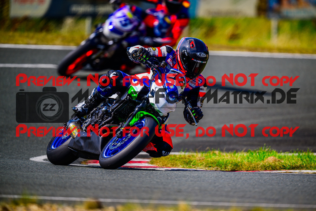 MaZZes_FotoMatrix_240726_6007705_4238 | TWIN