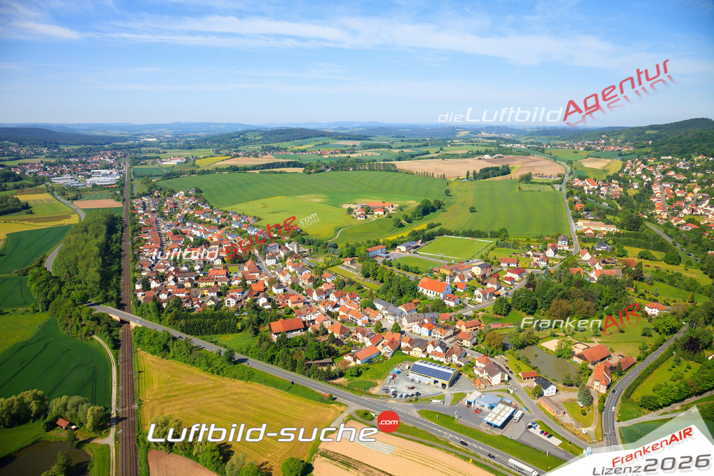 Die Luftaufnahme Johannisthal - Küps wurde vom UL-Flugzeug (keine Drohne) aus fotografiert.Hohe Druck- Auflösung-die Geschenkidee!