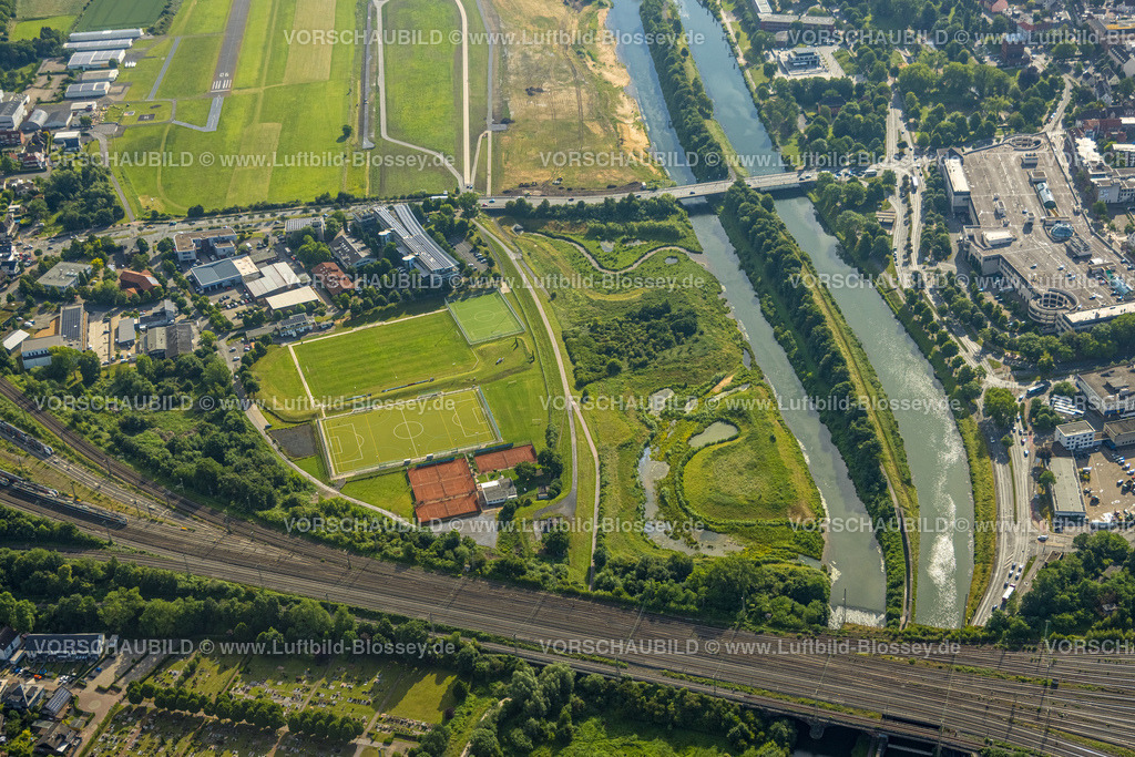 Hamm220601625 | Luftbild, Hammer Technologie- und Gründerzentrum sowie Sportanlage Hockey- und Tennisclub Hamm, Lippeaue und Schinennetz, Heessen, Hamm, Ruhrgebiet, Nordrhein-Westfalen, Deutschland