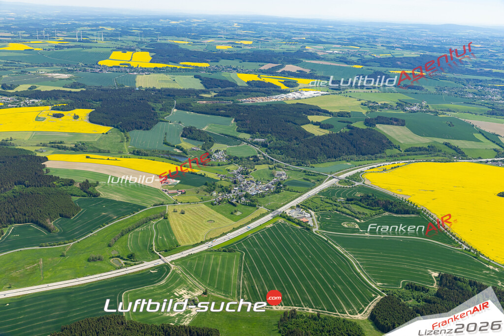 Die Luftaufnahme Blintendorf - Gefell wurde 2022 vom Flugzeug aus (keine Drohne) erstellt. Hohe Auflösung -für große Poster und Wandbilder geeignet - Garantiert!