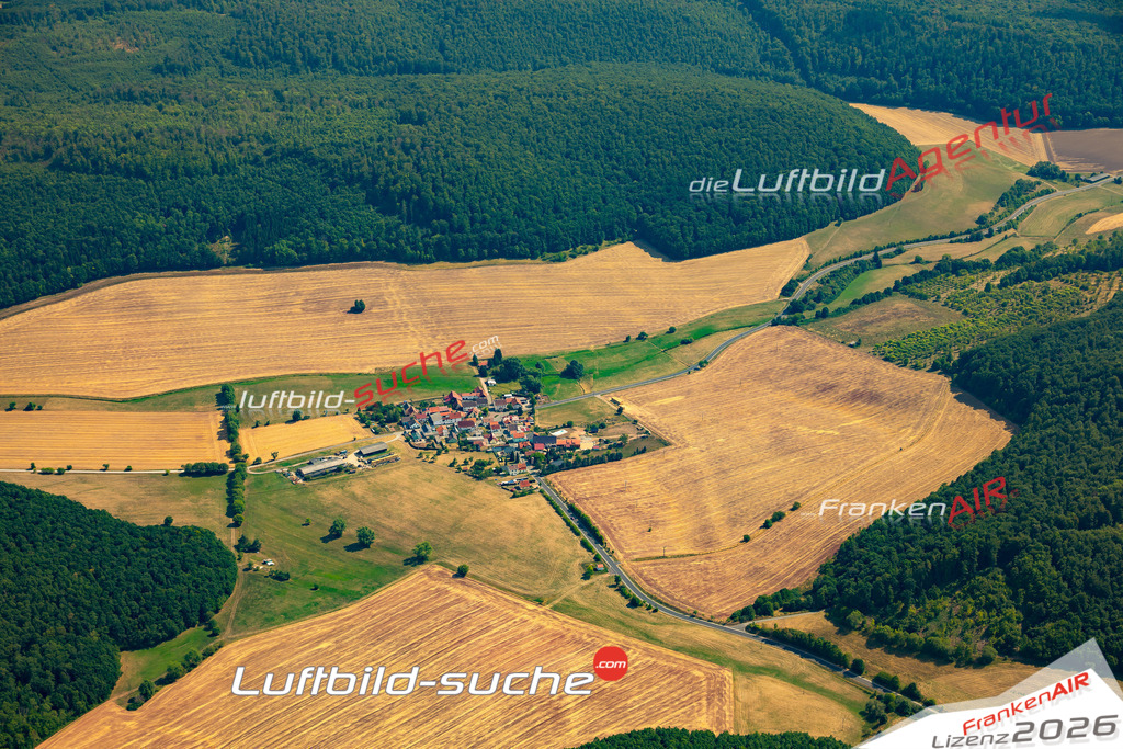 Die Luftaufnahme Einödhausen - Meiningen wurde 2022 vom Flugzeug aus (keine Drohne) erstellt. Hohe Auflösung -für große Poster und Wandbilder geeignet - Garantiert!