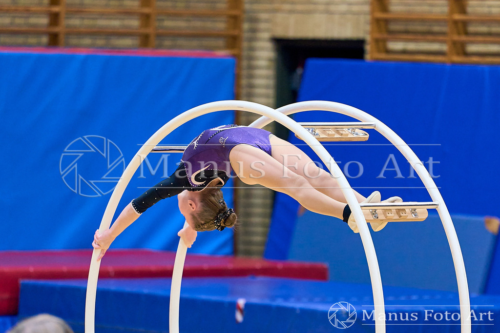 2024-11-09-2-D-DSC02714 | Professionelle Sportfotografie in Hamburg, Schleswig-Holstein und Niedersachsen – spezialisiert auf Rhönrad, Geräteturnen, Leistungsturnen und rhythmische Sportgymnastik. Bundesweite Begleitung von Rhönrad-Events. Jetzt Sport-Fotos - Realisiert mit Pictrs.com