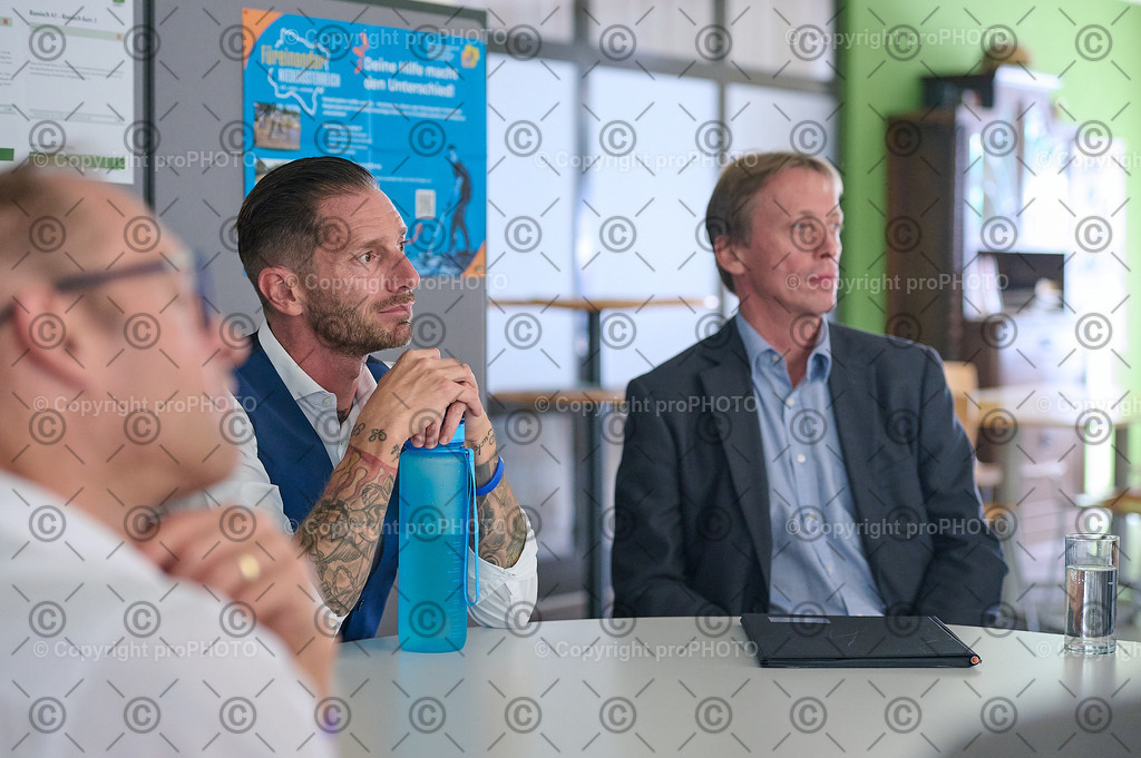 270_202509_EmployerBranding_NZ6_0100 | proPHOTO - Realisiert mit Pictrs.com