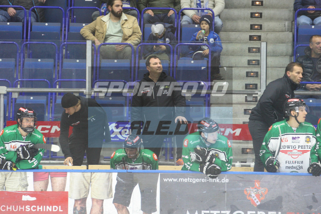 SC Riessersee - Höchstadt Alligators | Jörg Schobert. Sportvorstand der Alligators - Eishockey Oberliga Süd SC Riessersee - Höchstadt Alligators - © Sportfoto-Sale (MK) - Realisiert mit Pictrs.com