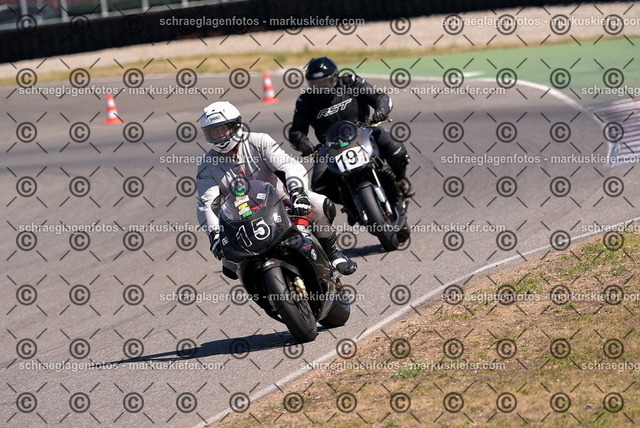 26bt04-2270 | markuskiefer.com - Realisiert mit Pictrs.com