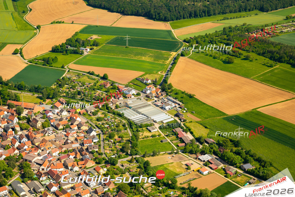 Das Luftbild zeigt  Uettingen - Die Luftaufnahme wurde 2023 vom UL-Flugzeug aus erstellt ( keine Drohne ) - Hochauflösende Luftaufnahme - Für grossformatige Ausdrucke geeignet. Die Geschenkidee !Mit Lizenz und Bildrechte bestellbar