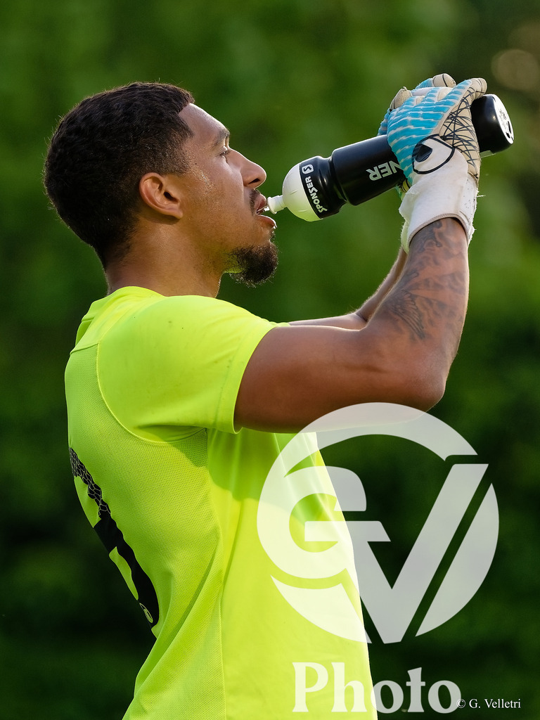 US Carouge II  v Viseu United  - 4eme ligue Groupe 3 | Geneva, Switzerland - May 20 : during the 4eme ligue Groupe 3  match between US Carouge II  and Viseu United  at Stade de la Fontenette  on May 20 , 2026 in Geneva, Switzerland.