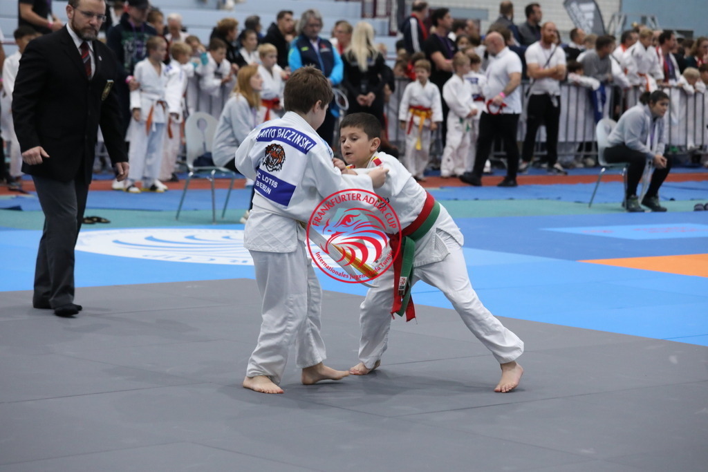 1J7A3037 | Fotos vom Adler Cup - Pictures from Adler Cup

Hier findet Ihr alle Eindrücke und großen Momente der Adler Cup Wochenenden. Here you will find all impressions and great moments of the Adler Cup weekends. - Realisiert mit Pictrs.com