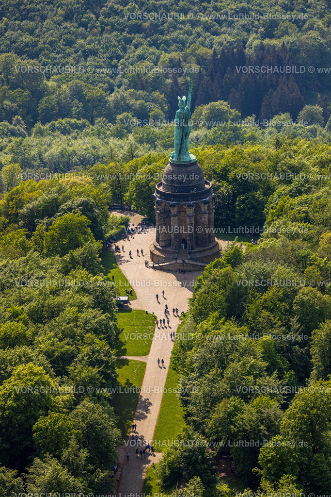Detmold240505723Hermannsdenkmal_TeutoburgerWald | Luftbild, Hermannsdenkmal, kulturelle Statue des Cheruskerfürsten, nach Entwürfen von Ernst von Bandel, Teutoburger Wald, Hiddesen, Detmold, Ostwestfalen, Nordrhein-Westfalen, Deutschland