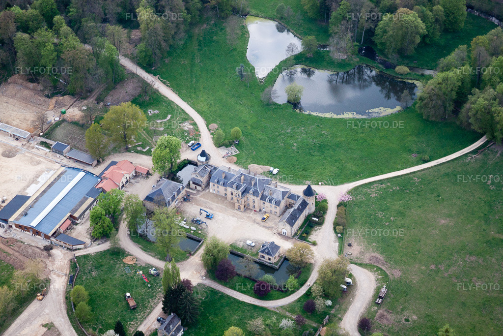 Luftbild: Ortsansicht in Vrigne-aux-Bois im Bundesland Ardennes in Frankreich. Foto: IMG_39859.jpg vom 16.04.2011 durch Werner Riehm/FLY-FOTO.de