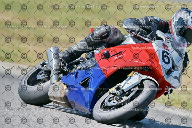 25bt04-0297 | markuskiefer.com - Realisiert mit Pictrs.com