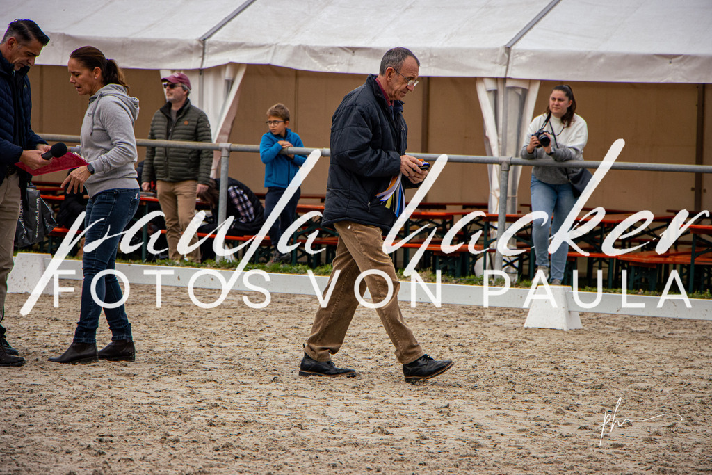 IMG_0596 | Erleben Sie dynamische Sport- und emotionale Tierfotografie in Süddeutschland mit Fotos von Paula. Spezialisiert auf Pferde- und Hundefotografie sowie Sportevents. Kontaktieren Sie mich für einzigartige und ausdrucksstarke Bilder Ihrer besonderen Momente. - Realisiert mit Pictrs.com
