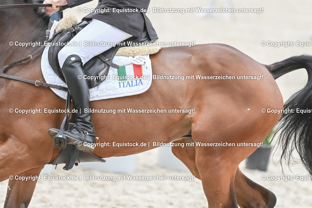 20230514_CCI4_Springen_0084 | equistock