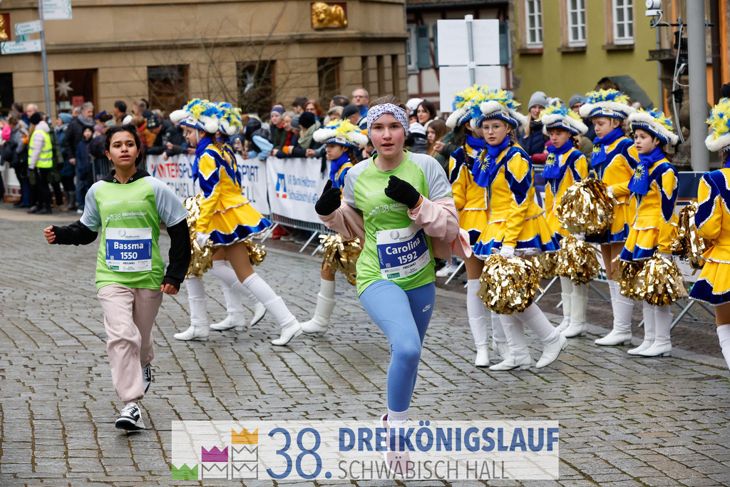 1700m Stadtwerke Jugendlauf | 3 Koenigslauf 2024 1700m Stadtwerke Jugendlauf - Realisiert mit Pictrs.com
