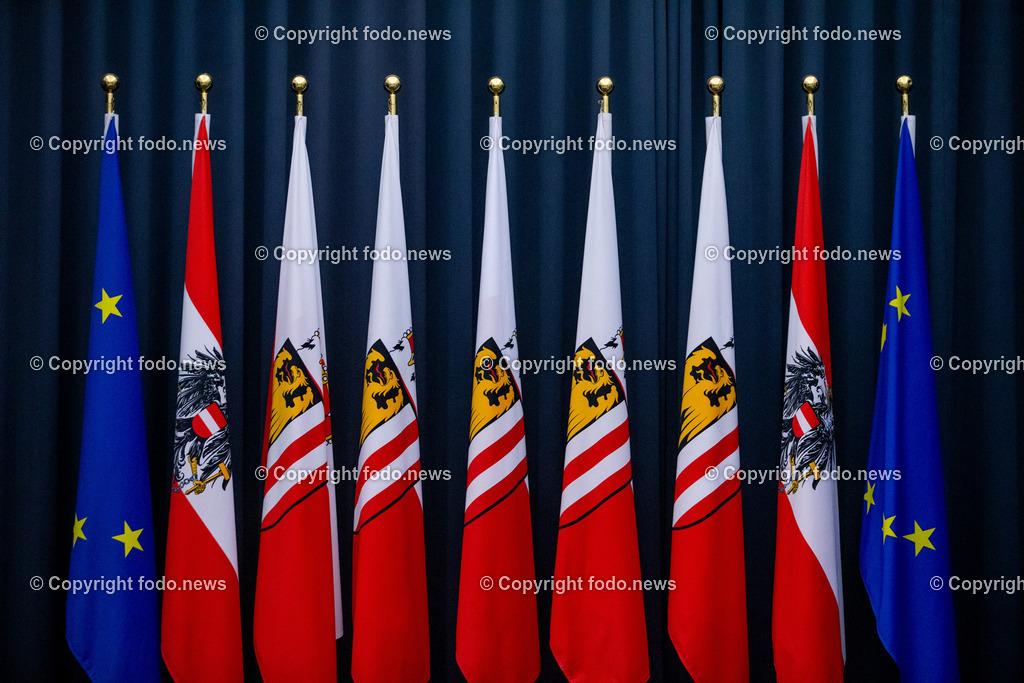 Landhaus Linz_ Promenade_ Landtagssitzung_ 03.04.2025-32 | 03.04.2025, Landhaus Linz AUT, Promenade, Landtagssitzung, im Bild Fahnen, Flaggen, Oesterreichfahnen, Oberoesterreichfahnen, EU Fahnen, Steinerner Saal Landhaus Linz