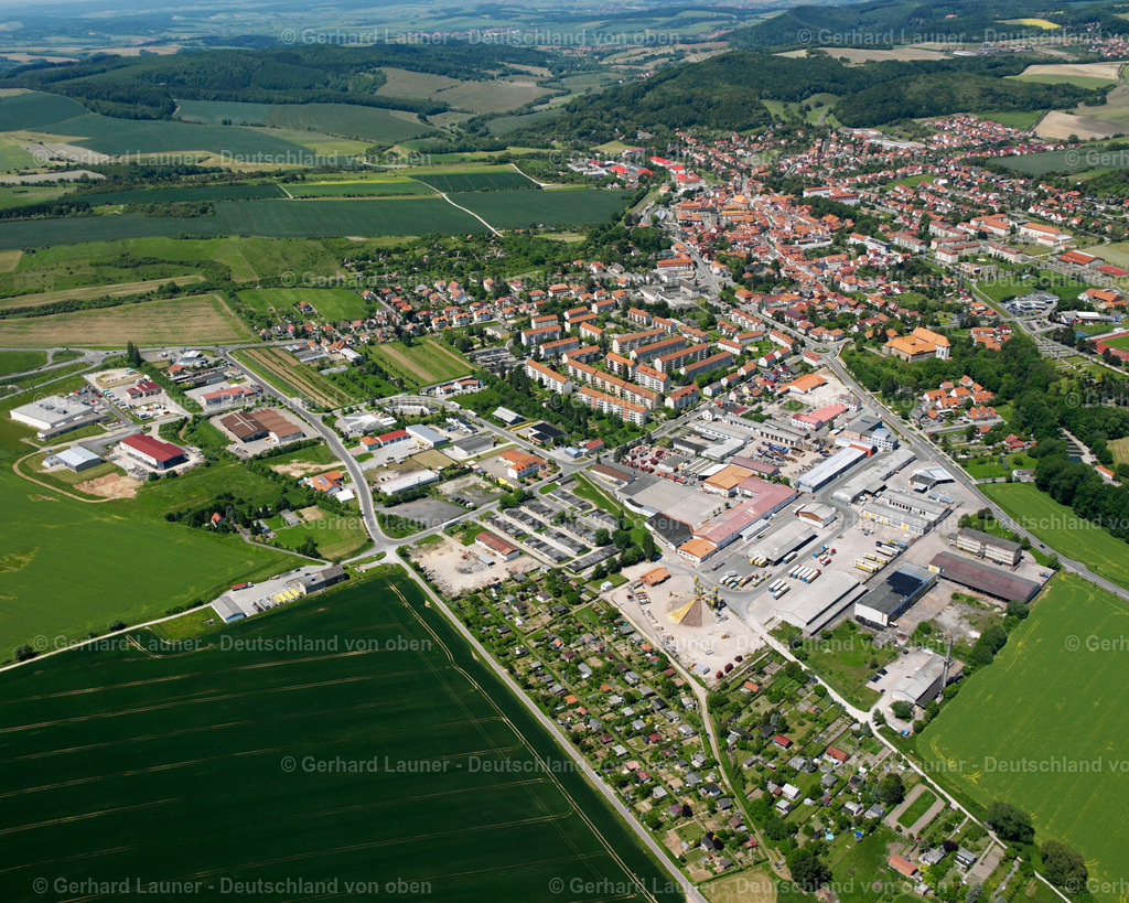2634271 | LEINEFELDE-WORBIS 16.06.2006 Stadtgebiet mit Außenbezirken und Innenstadtbereich im Ortsteil Worbis in Leinefelde-Worbis im Bundesland Thüringen, Deutschland. // City area with outside districts and inner city area in the district Worbis in Leinefelde-Worbis in the state Thuringia, Germany. Foto: Gerhard Launer