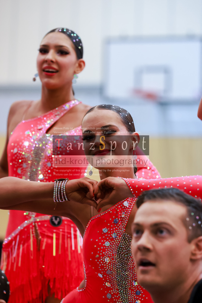 20260307_Solo-Forma_BL2_Nbg09499 | Tanzsportbilder, Standardtanz, Lateintanz, WDSF, DTV, LTVB, dancecomp, goc, hessen tanzt, blaues band der spree, walzer, tango, wiener walzer, slowfox, quickstepp, samba, rumba, cha-cha-cha, paso doble. jive, hd-kroft photography, turniertanzsport