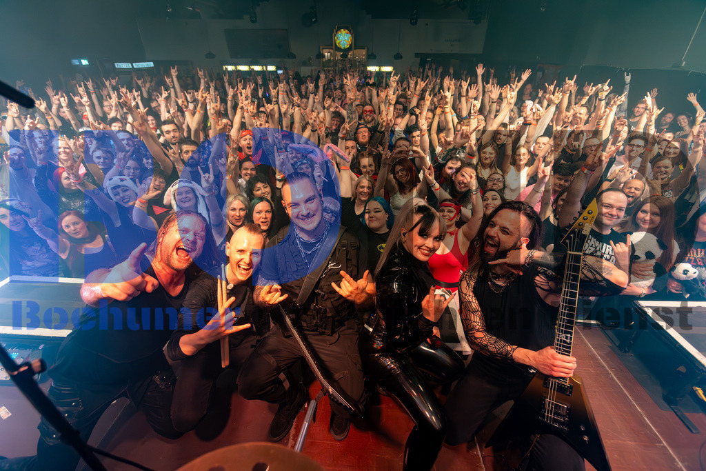 SES_ENIKOL20250501-79 | bond - Realisiert mit Pictrs.com