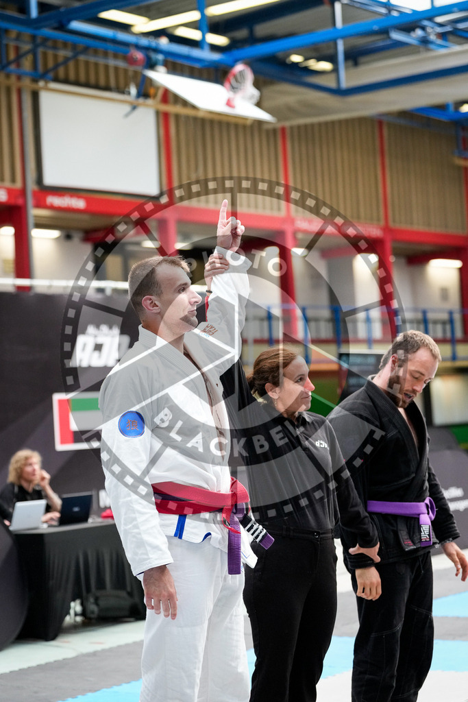 20250920PBB1263 | Athletes compete during the AJP Tour Hamburg International Jiu-Jitsu Championship, on September 20, 2025 in Hamburg, Germany. © Chiara Dazi / photoblackbelt