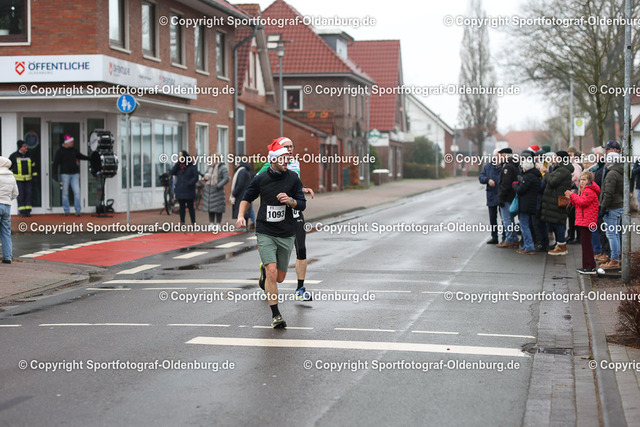 WMLA2380 | Bildershop "Sportfotograf-Oldenburg" mit Fotos von Sportevents in Oldenburg und Umzu. - Realisiert mit Pictrs.com