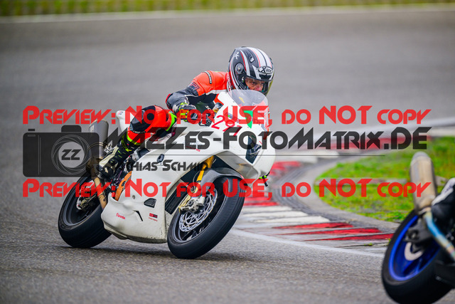 MaZZes_FotoMatrix_240519_6007705_6667 | Fotograf Mathias Schmid
Sportfotograf,
Eventfotograf,
Hochzeitsfotograf,
Portraitfotograf