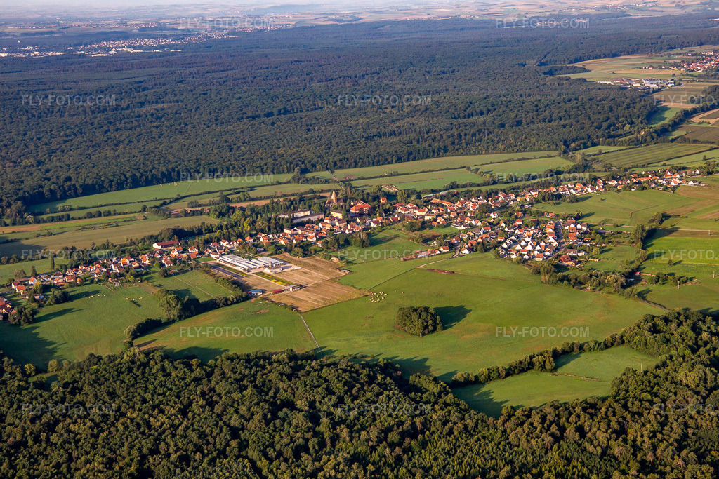 Aerial view: View of the town from the northeast in Walbourg in the state Bas-Rhin, France.Photo: IMG_138091.jpg taken on 08/19/2023 by Werner Riehm/FLY-FOTO.comResolution of the original: 5472 x 3648 px