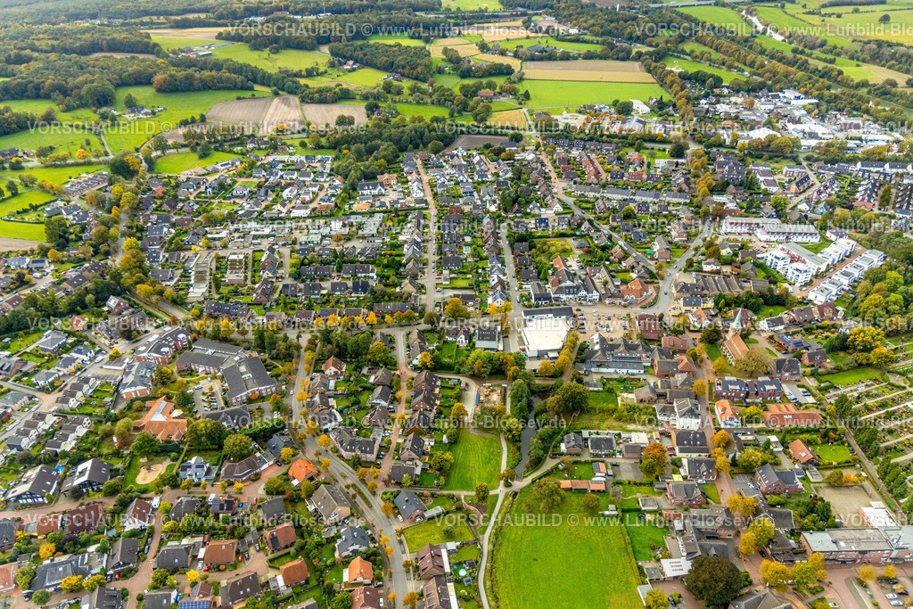 Huenxe241009705 | Luftbild, City Innenstadtansicht mit Marktplatz, Hünxe, Niederrhein, Nordrhein-Westfalen, Deutschland