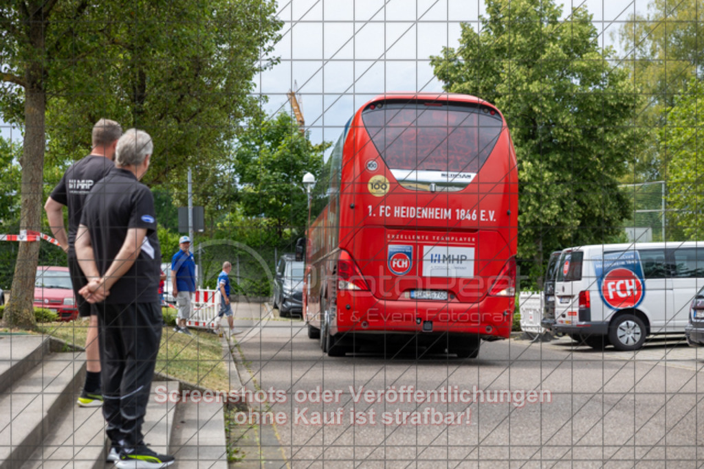 20250706_140358_0090 | #,TSG Salach (blau) vs. 1.FC Heidenheim (rot), Fußball, Freundschaftsspiel - WfV, Saison 2025/2026, Rasensportplatz, Staufenecker Str. 41, 73084 Salach, 06.07.2025 - 15:30 Uhr,Foto: PhotoPeet-Sportfotografie/Peter Harich
