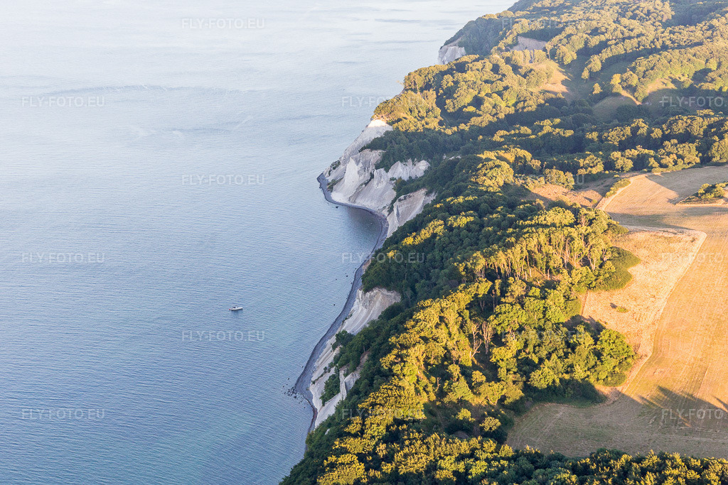 Vue aérienne: Vue de la ville à Borre dans le département Sjaelland, Danemark. Photo: IMG_108651.jpg prise le 04/07/2018 par Werner Riehm/FLY-FOTO.euRésolution de l'original: 5472 x 3648 px