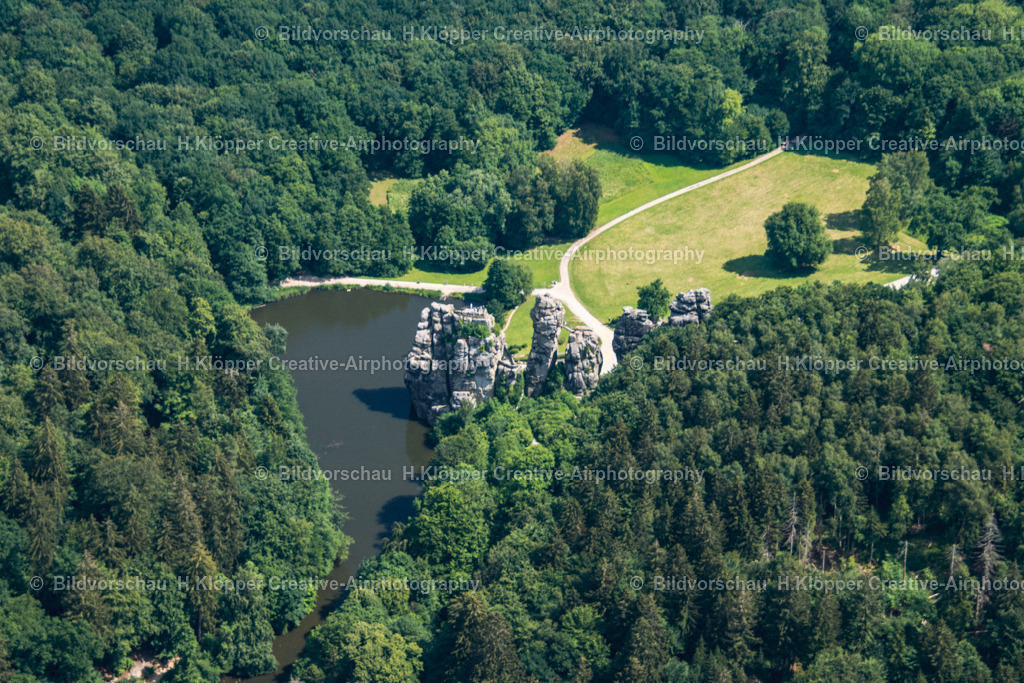 Externsteine Teutoburger Wald -5817 | Die Externsteine sind eine markante Sandstein-Felsformation im Teutoburger Wald bei Horn Bad Meinberg - Realisiert mit Pictrs.com
