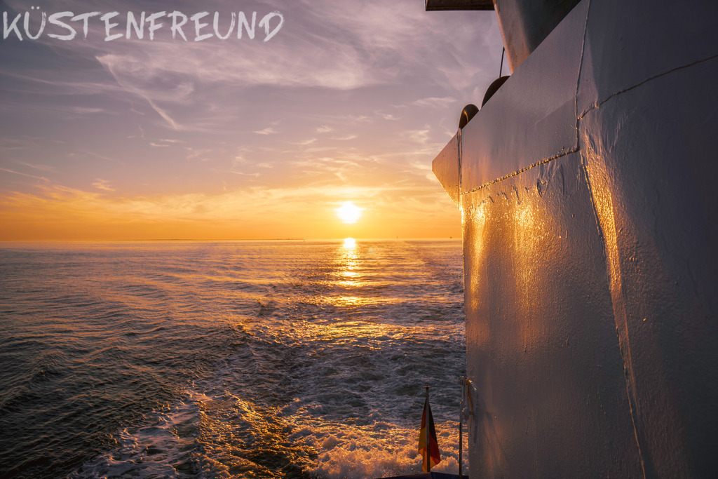 Mini-Kreuzfahrt Nordsee | Entdecke deine Lieblingslandschaft von der Küste – auf Ostsee Leinwand, Nordsee Leinwand, Alu Dibond oder Acrylglas, passend für jeden Geschmack und Raum.