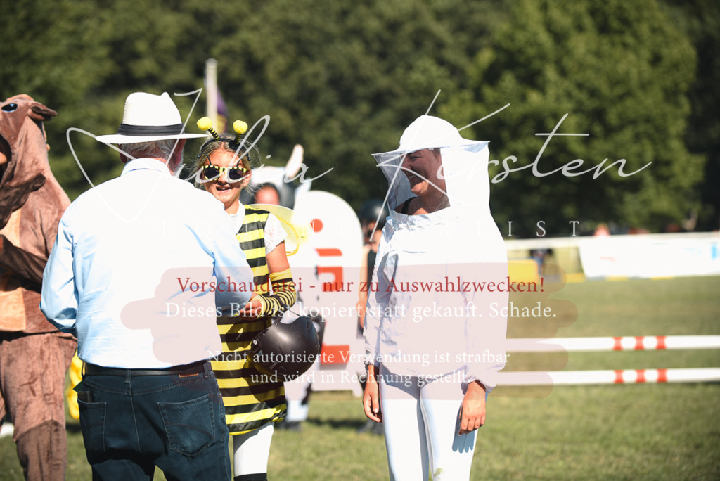 DSC_7826 | Pferde- und Turnierfotografie in Westsachsen. Pferdeportraits, Auftragszeichnungen und intuitive Kunst.