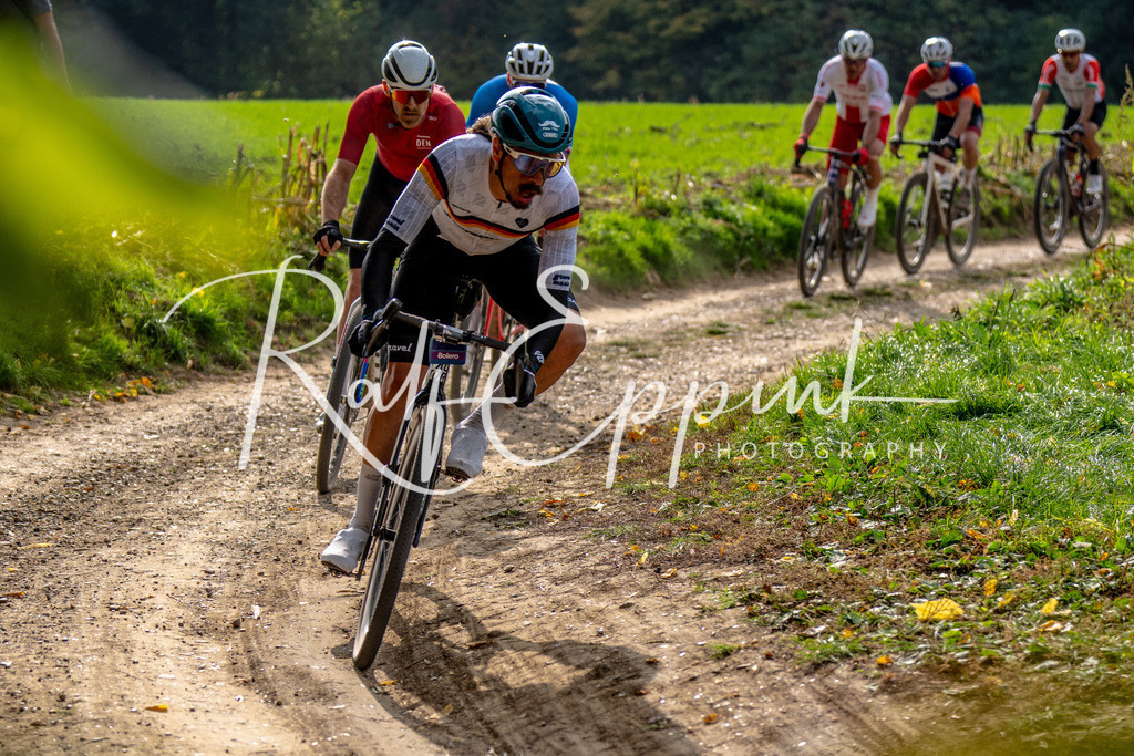 Ralf Eppink Photography 20251012_DSC05292 | Sportfotografie, Eventfotografie, Porträtfotografie, Radsport Fotograf, Triathlon Fotograf, Düsseldorf Fotograf, Köln Fotograf, Actionfotografie, Teamfotografie, Peoplefotografie, Business Portraits, Veranstaltungsfotografie, Reportagefotografie - Realisiert mit Pictrs.com