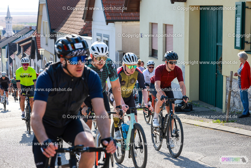 161_AR6_8595 | Neusiedlersee Radmarathon 2026@sportshot_your_pictrs #yourpictures#roadtowm2029 #nrm #neusiedlerseeradmarathon #neusiedlersee #neusiedlerseetourismus #burgenland #mörbisch #nrm26 #burgenlandtourismus #voglundco #poweredbyburgenlandtourismus #radsport #rad #marathon #ucigranfondo #visitburgenland #ucigranfondoworldseries