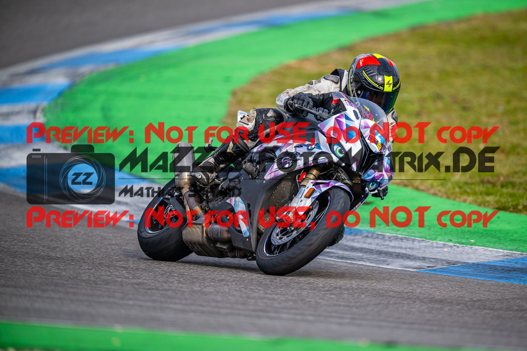 MaZZes_Fotomatrix_20240317_6007705_4943 | Fotograf Mathias Schmid
Sportfotograf,
Eventfotograf,
Hochzeitsfotograf,
Portraitfotograf