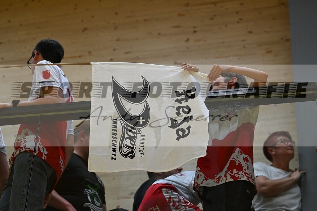 aDSC_7106 | Kaufen Sie Sportbilder im Onlineshop von Andy Scherrer Sportfotografie. Faszinierende Bilder von Sportevents aus der ganzen Schweiz. Fussball, Frauenfussball, Unihockey, Handball, Schwingen und weiteren Sportarten. - Realisiert mit Pictrs.com