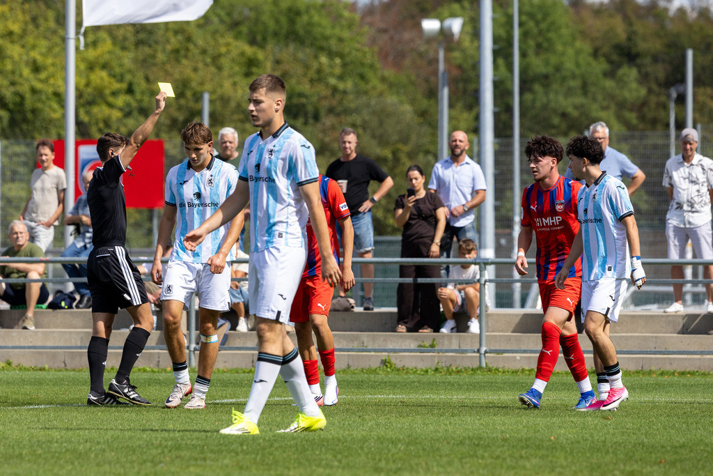 20260830-U19_DFB-Pokal_FCH-1860_020 | 1.FC Heidenheim 1846 vs. TSV 1860 München, Fußball, U19, DFB-Pokal, 2026/2027, 2. Runde, 30.08.2026 in Heidenheim, Walter-Birkhold-Jugendstadion(Foto: Michael Bulling) - Realisiert mit Pictrs.com