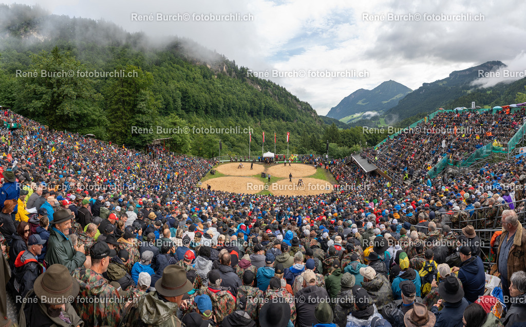 BR_08047-Pano | René Burch leidenschaftlicher Fotograf aus Kerns in Obwalden.  Hier finden sie Sport, Landschaft und Natur Fotografie.
 - Realisiert mit Pictrs.com
