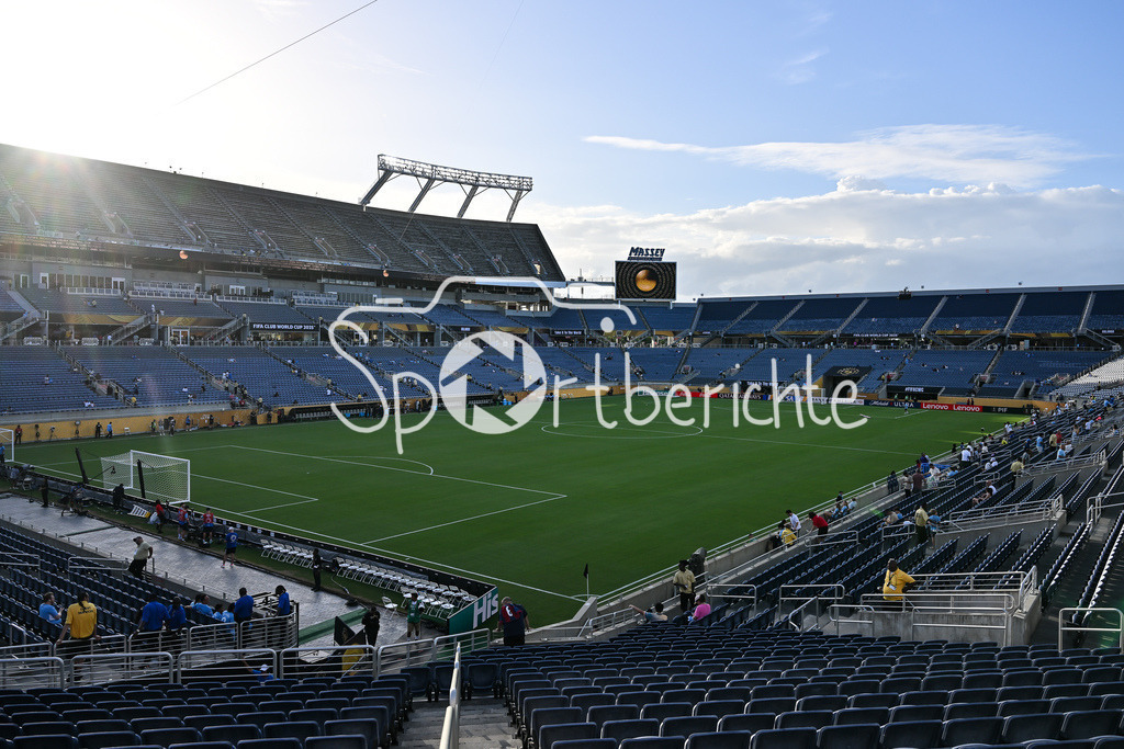 Manchester City - Al-Hilal SFC | Im Camping World Stadium von Orlando - Florida findet heute das Achtelfinale zwischen ManCity und Al-Hilal statt / Stadionfoto / Stadionbild / Symbolbild / Symbolfoto / FIFA Club World Cup: Manchester City - Al-Hilal SFC, Camping World Stadium am 30.06.2025 / NOT FOR SALE IN USA