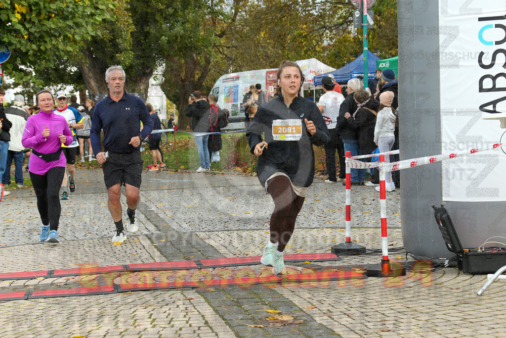 241020_1107_EX1_1105 | Sportfotografie im Rhein-Sieg Kreis, Köln, Bonn, NRW, Rheinland Pfalz, Hessen, etc. Unser Tätigkeitsfeld umfasst den Laufsport vom Volkslauf über den Marathon, Duathlon, Triathon bis zum Ultralauf wie Kölnpfad Ultra oder Schindertrail.