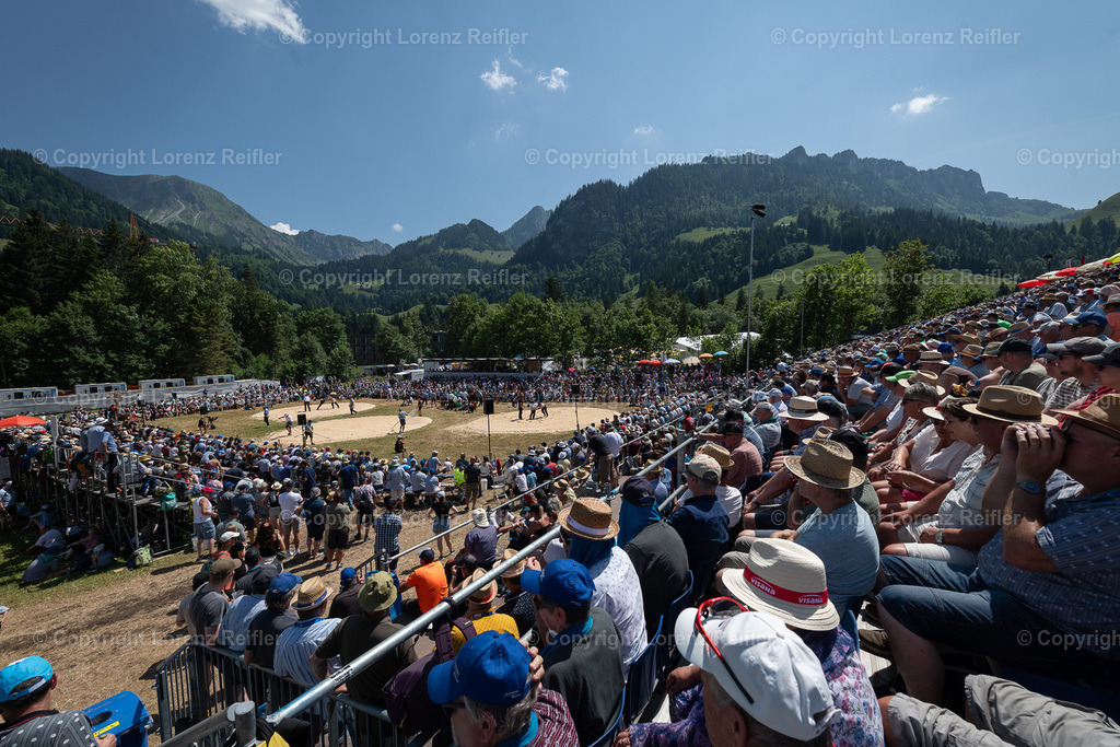 Schwingen -  Schwarzseeschwinget 2025 | Schwarzsee, 22.6.25, Schwingen - Schwarzseeschwinget.