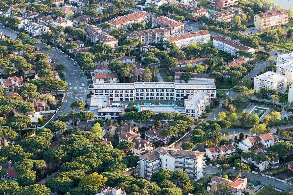 Aerial view: View of the town in Lido di Spina in the state Emilia Romagna, Italy.Photo: IMG_098720.jpg taken on 04/06/2017 by Werner Riehm/FLY-FOTO.comResolution of the original: 5472 x 3648 px