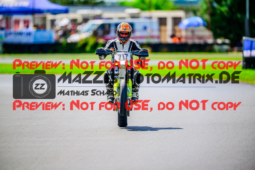 MaZZes_FotoMatrix_240714_6007705_7705 | UE40