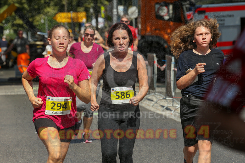 250621_1051_EX1_2888 | Sportfotografie im Rhein-Sieg Kreis, Köln, Bonn, NRW, Rheinland Pfalz, Hessen, etc. Unser Tätigkeitsfeld umfasst den Laufsport vom Volkslauf über den Marathon, Duathlon, Triathon bis zum Ultralauf wie Kölnpfad Ultra oder Schindertrail.
