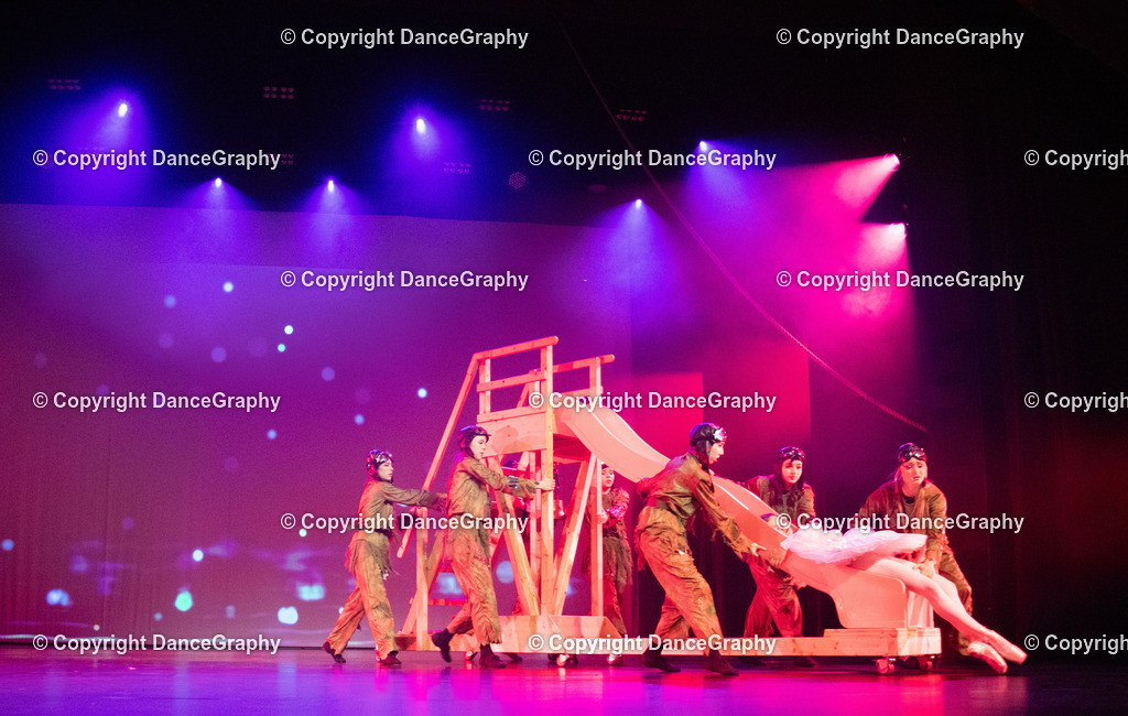 GPHY3370 | DanceGraphy - Realisiert mit Pictrs.com